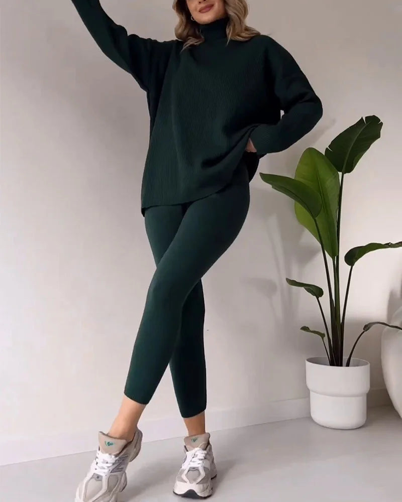 Liza | Elegant turtleneck sweater and slim pants