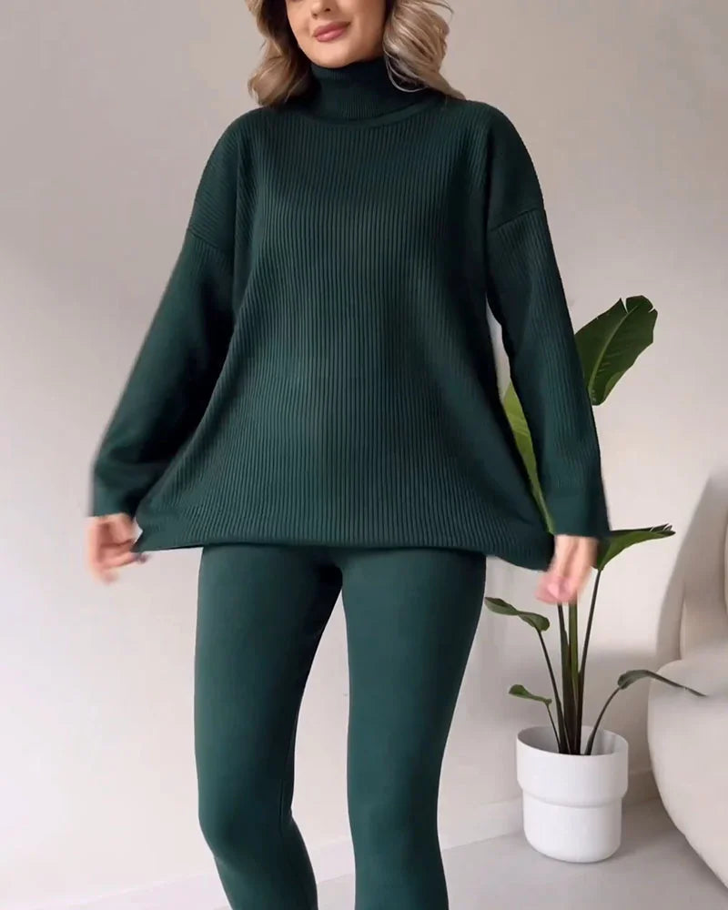 Liza | Elegant turtleneck sweater and slim pants